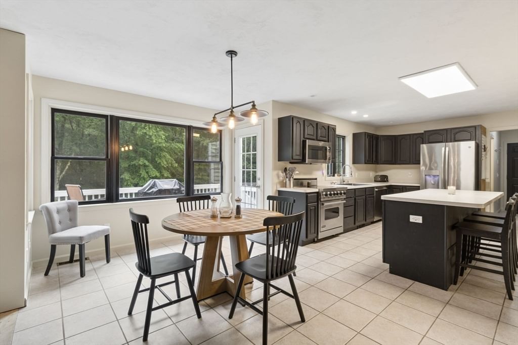 13 Country Club Rd, Sterling, MA 01564 photo 2