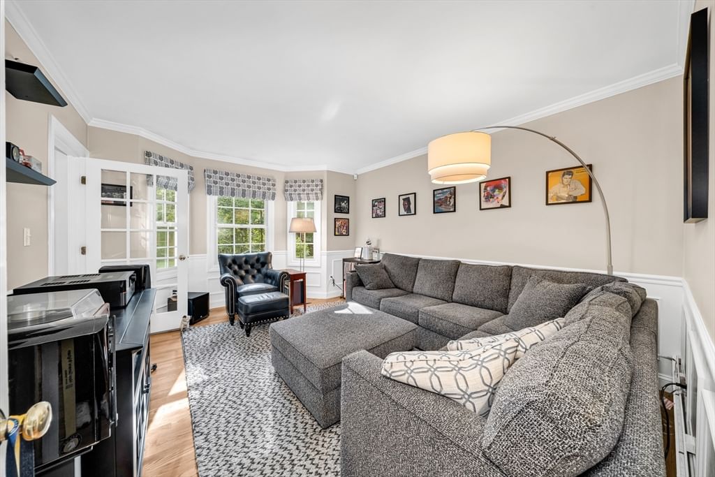 158 Forest St, North Andover, MA Photo #14