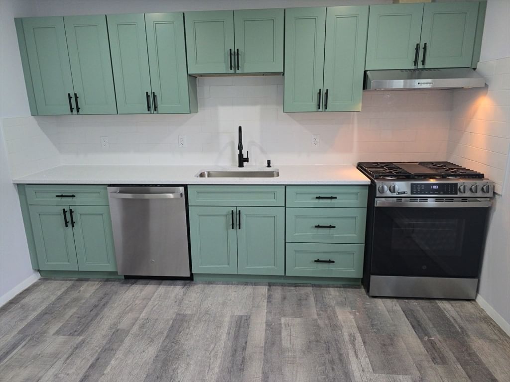 520 June St #6 Fall River — Photo 1 of 24