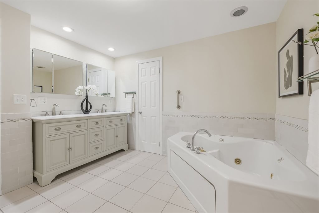 22 Bracebridge Road Newton — Photo 17 of 39