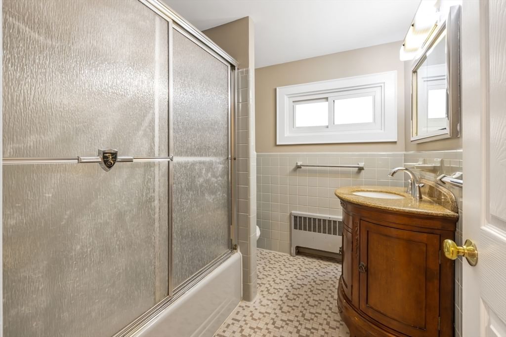 22 Bracebridge Road Newton — Photo 27 of 39
