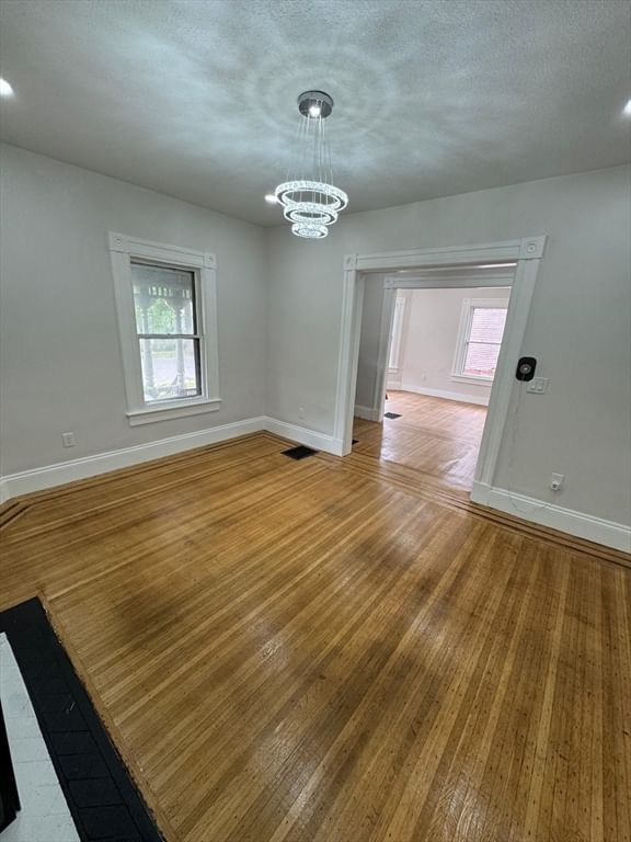 86 Amherst St Springfield — Photo 10 of 38
