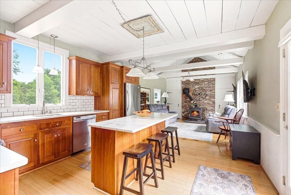 9 Lake St, Plympton, MA, 9 Lake St, Plympton, MA Photo #3
