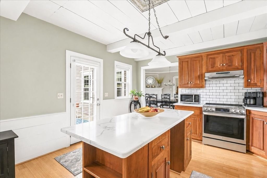 9 Lake St, Plympton, MA, 9 Lake St, Plympton, MA Photo #5