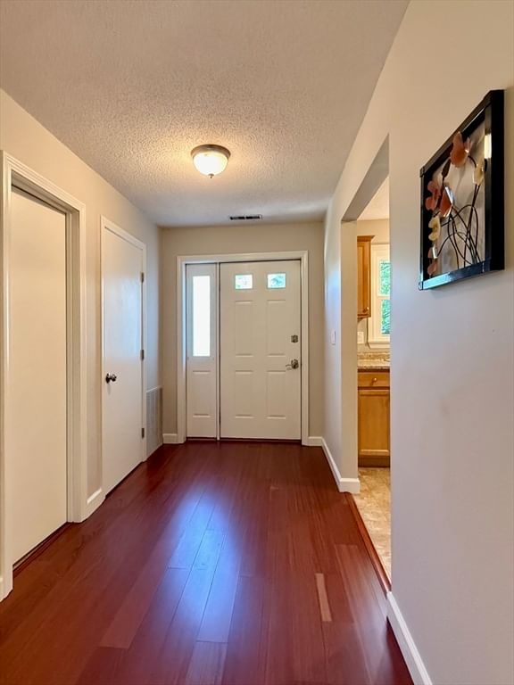 162 Prospect Ave #7 Northampton — Photo 2 of 22