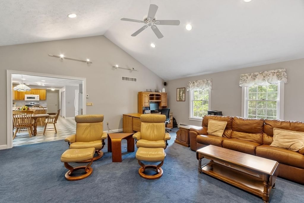 34 Arrowwood St Methuen — Photo 12 of 41