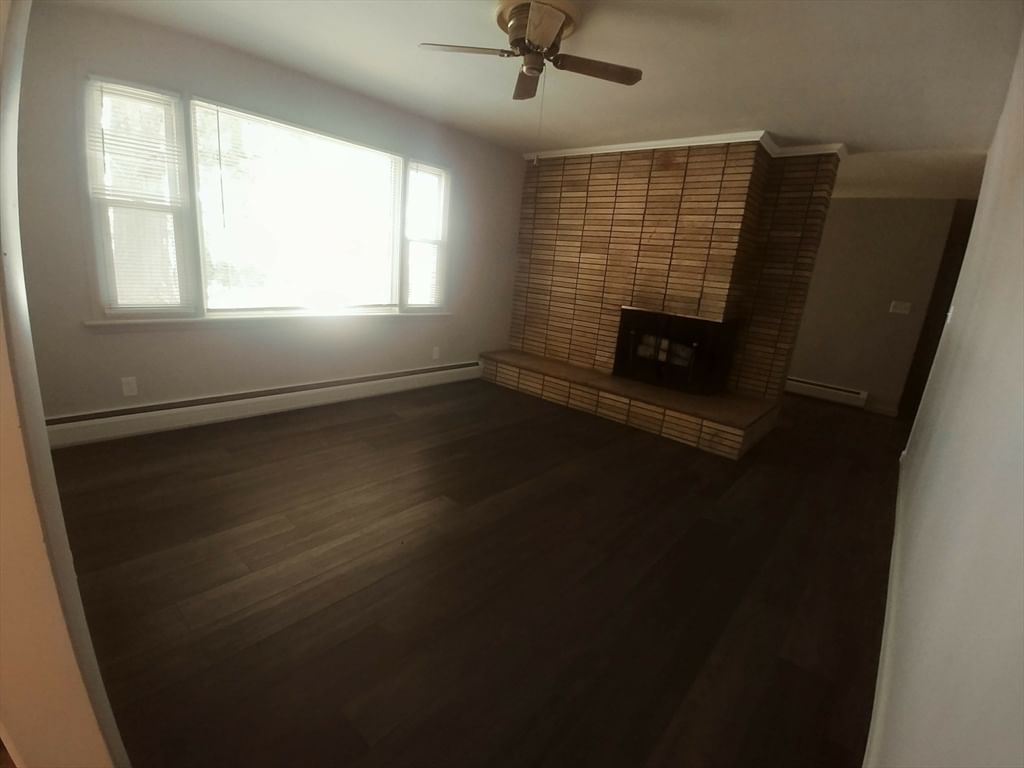 68 Dayton St, Springfield, MA 01118 photo 3