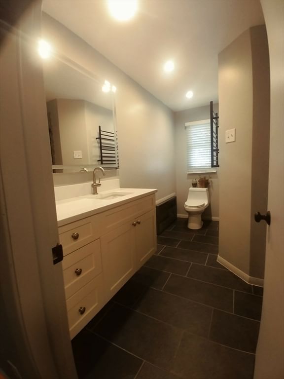 68 Dayton St, Springfield, MA 01118 photo 4