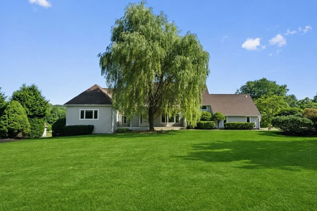 6 Lynbrook Road, Southborough, MA Photo #4