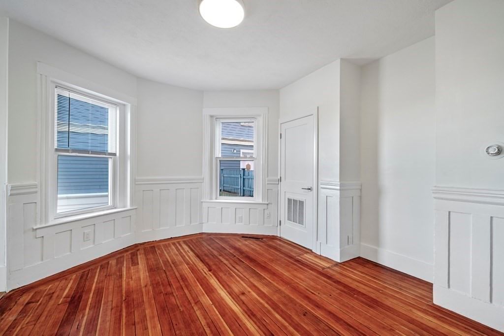 305 Medford St #2, Somerville, MA Photo #10