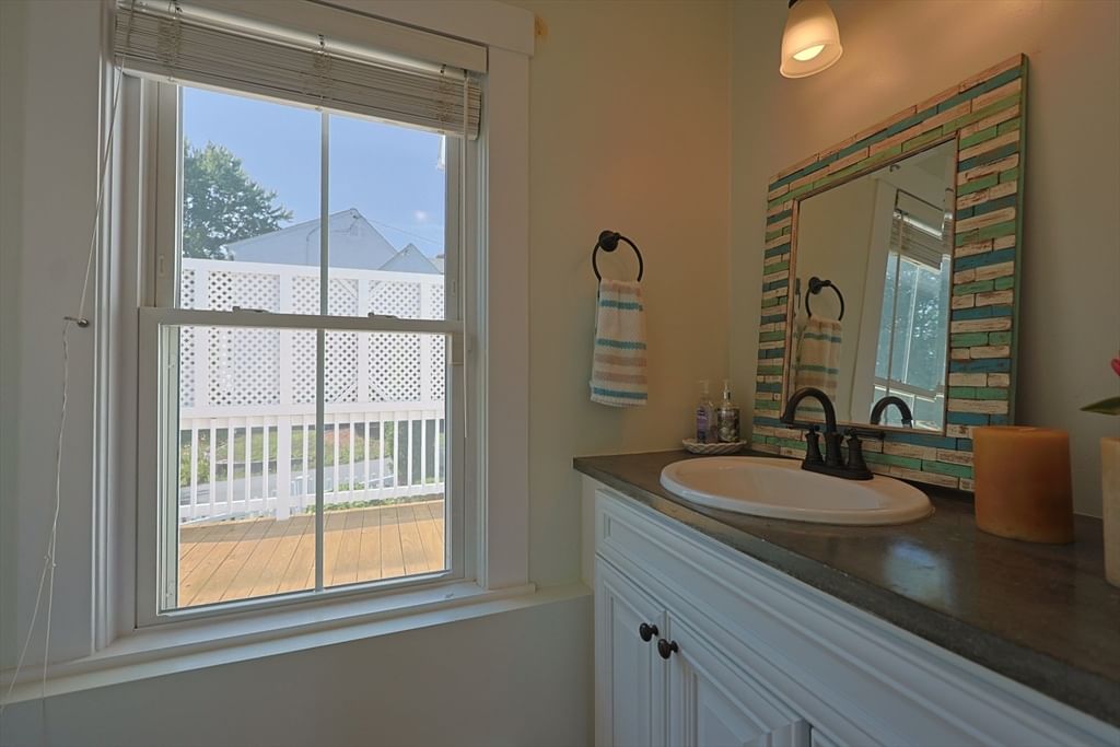 112 Dutcher St, Hopedale, MA 01747 photo 5