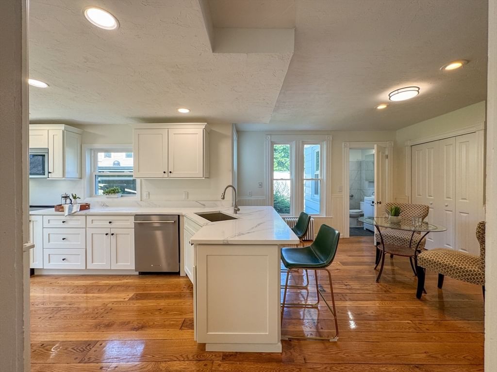 187 Humphrey St, Marblehead, MA Photo #6