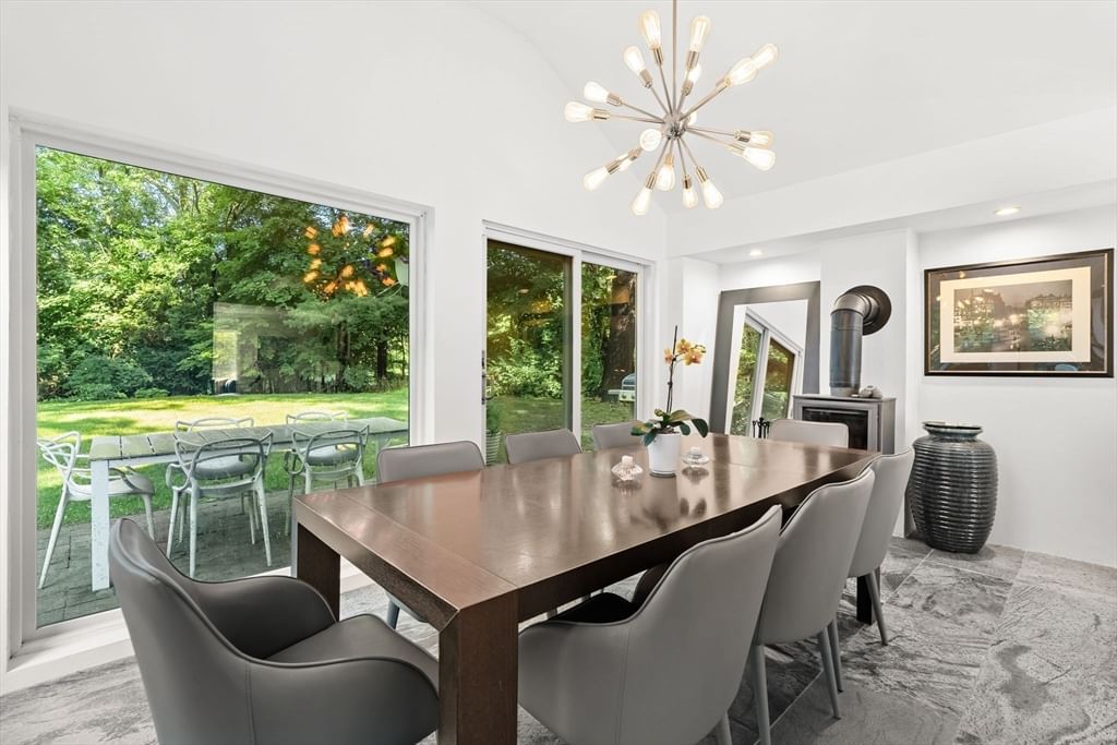 44 Windemere Rd, Wellesley, MA Photo #16