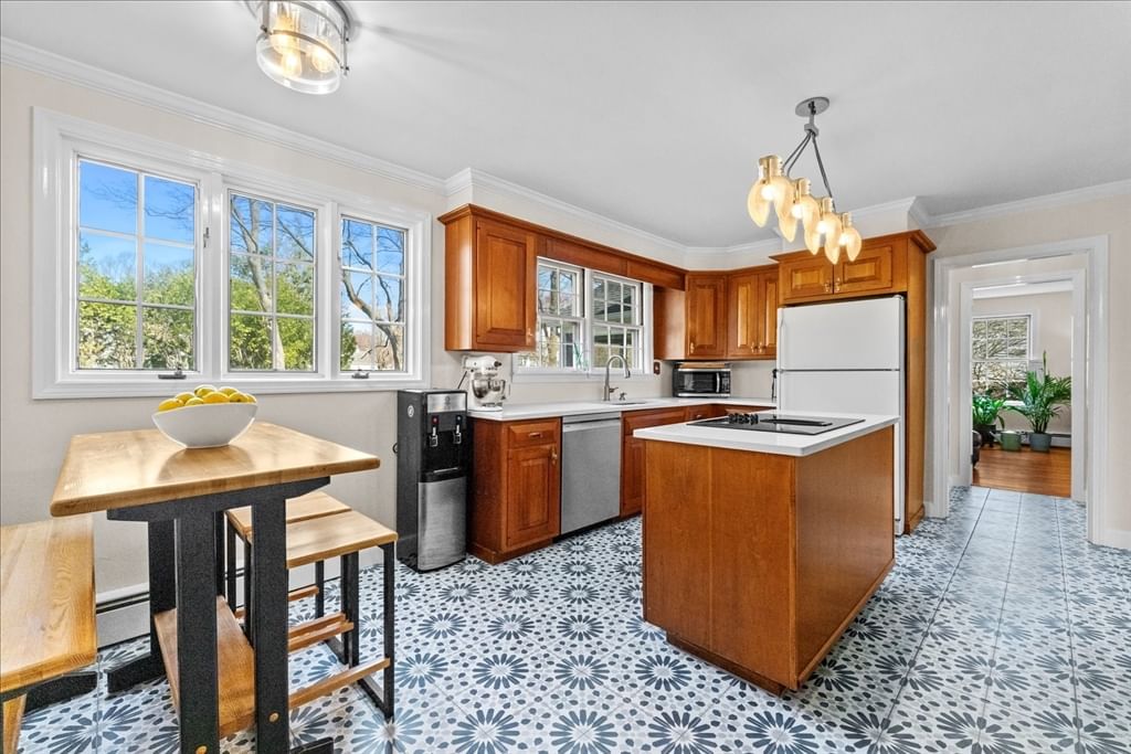 515 Main St Shrewsbury — Photo 8 of 42