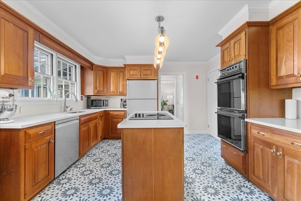 515 Main St Shrewsbury — Photo 9 of 42