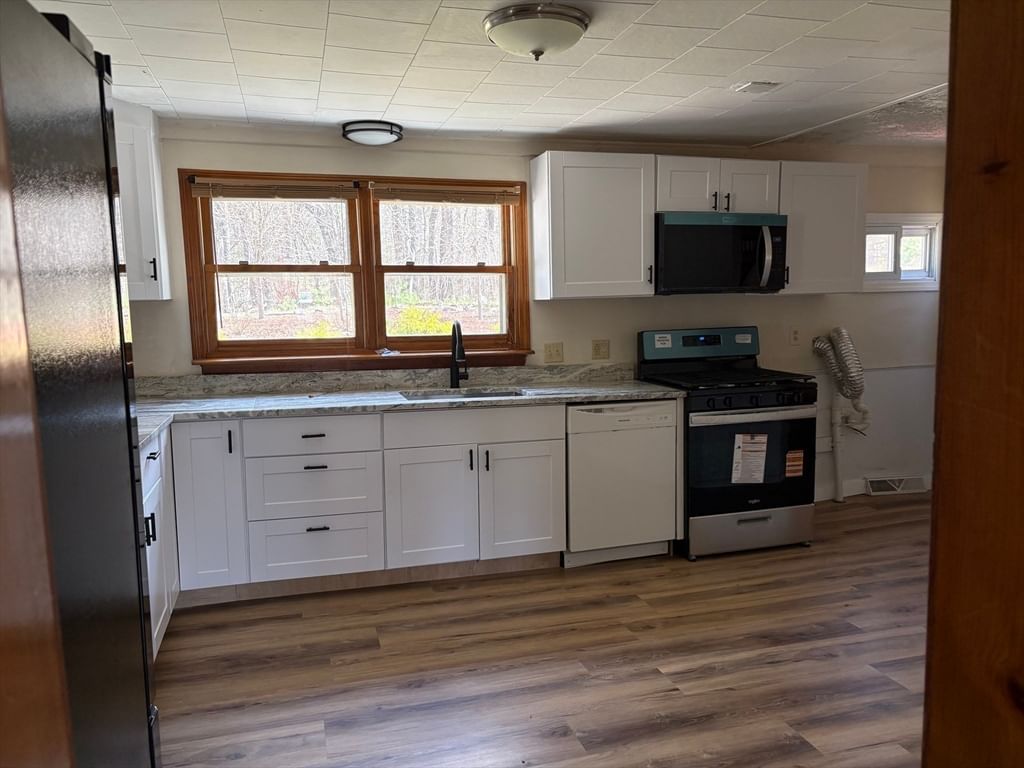 10 Worcester Rd, Townsend, MA, 10 Worcester Rd, Townsend, MA Photo #3