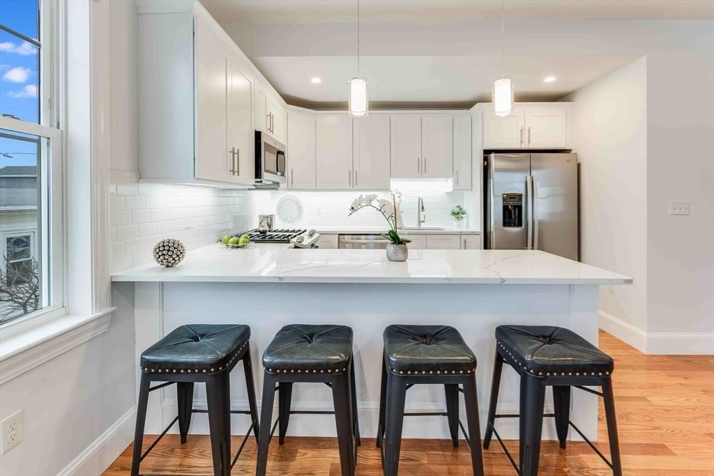 79 Temple St #2 Revere — Photo 4 of 27