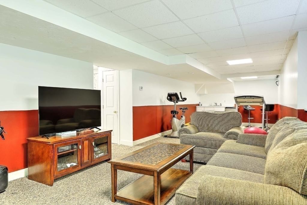 1 Greenwood Dr, Millis, MA Photo #31