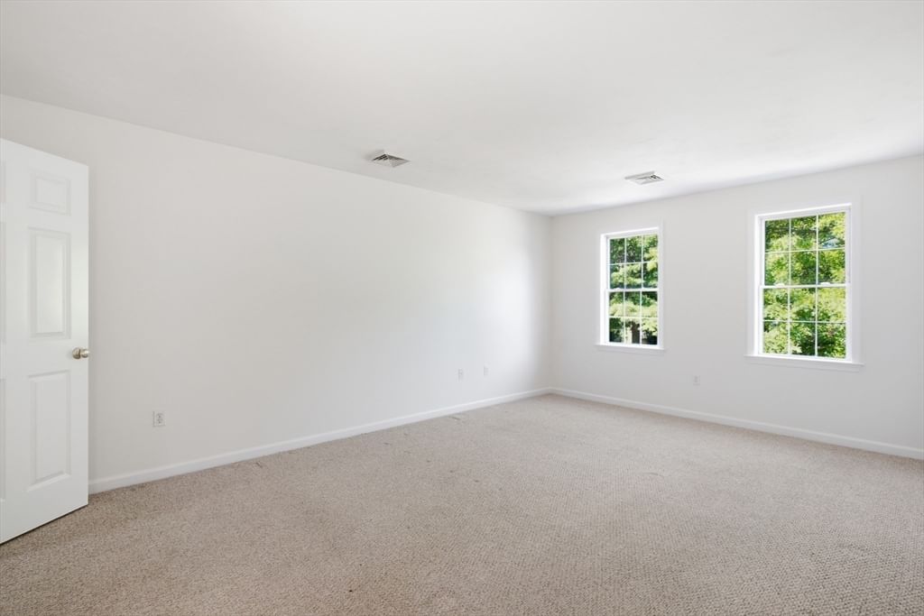 4 Azalea Circle Millbury — Photo 18 of 40