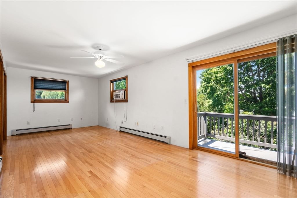 28 Pleasant St Rockport — Photo 18 of 26
