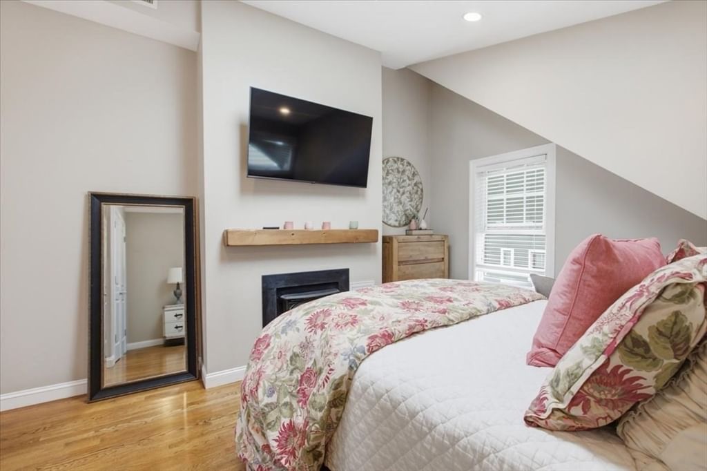 120 Elm Street, Boston, MA, 120 Elm Street, Boston, MA Photo #17