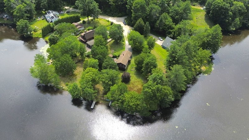 59 Shoreline Dr