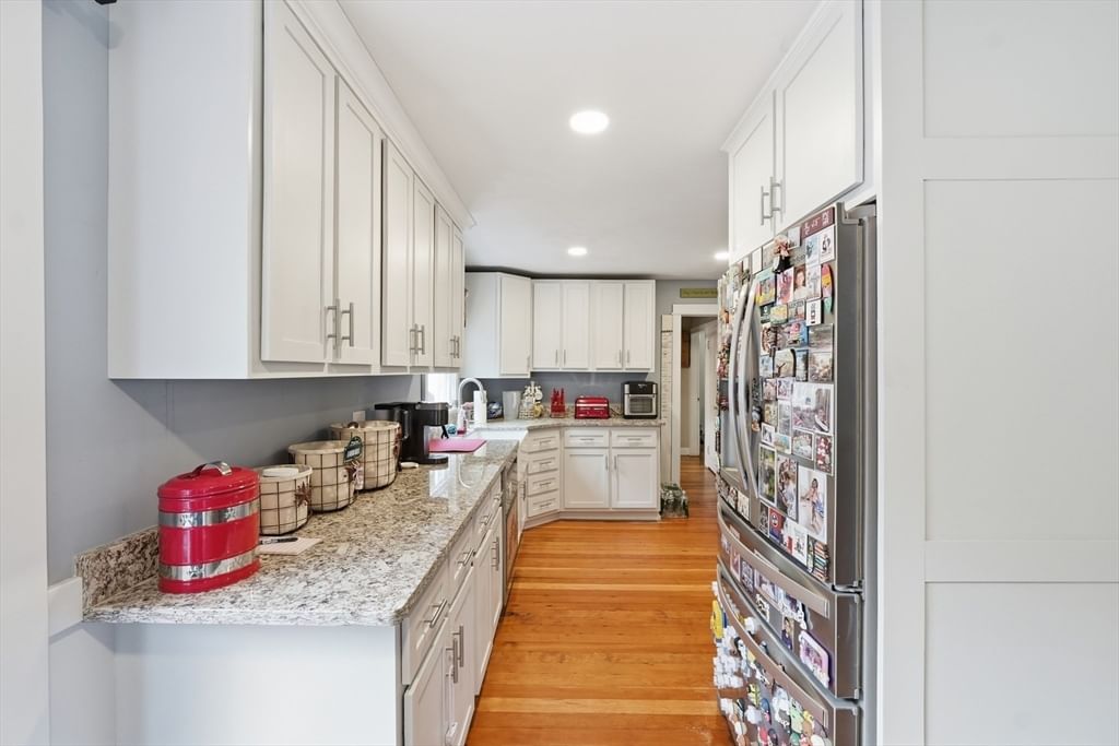 39 Stafford St, Charlton, MA 01507 photo 2