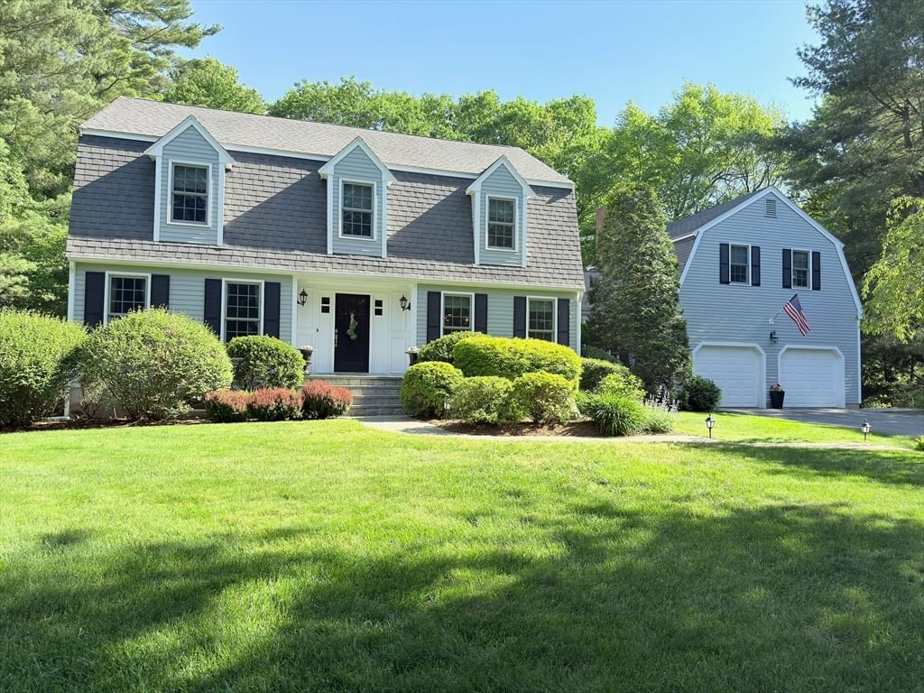 Photo of 19 Bubbling Brook Rd, Walpole, MA