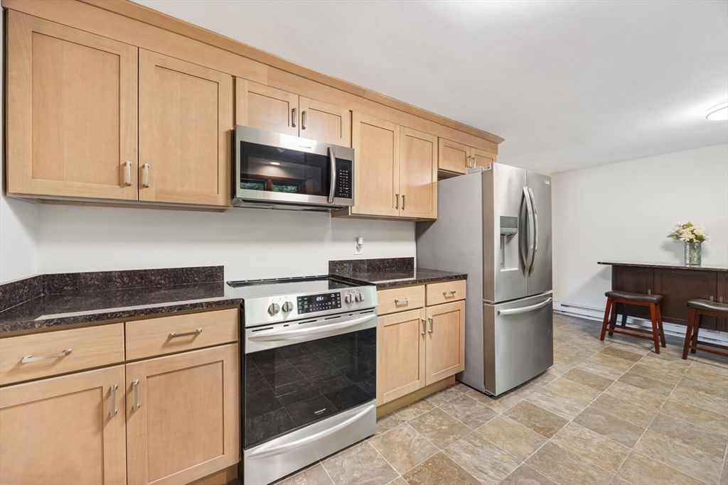 195 Murphy Lane, Chicopee, MA Photo #18