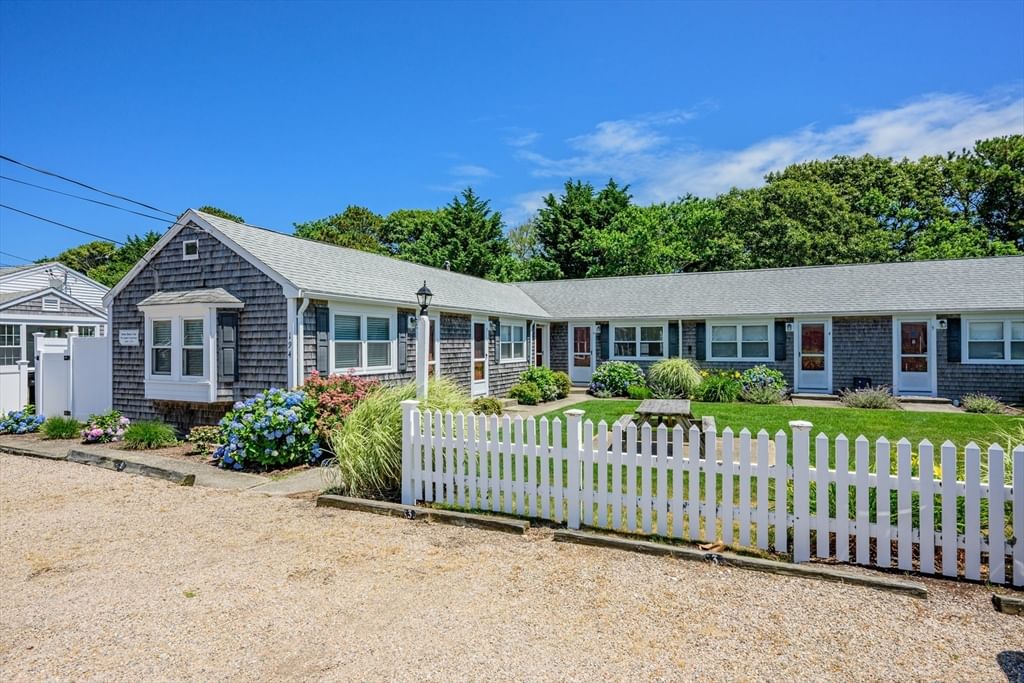 194 Captain Chase Rd #3, Dennis, MA, 194 Captain Chase Rd #3, Dennis, MA Photo #2