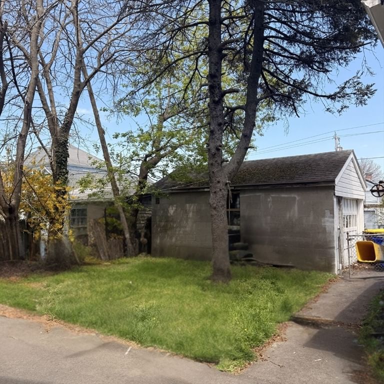 17 Wilcox St Fall River — Photo 12 of 12