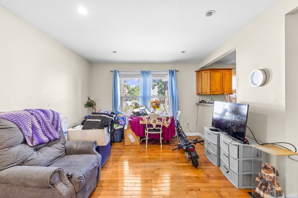 20 Walter St Boston — Photo 12 of 20