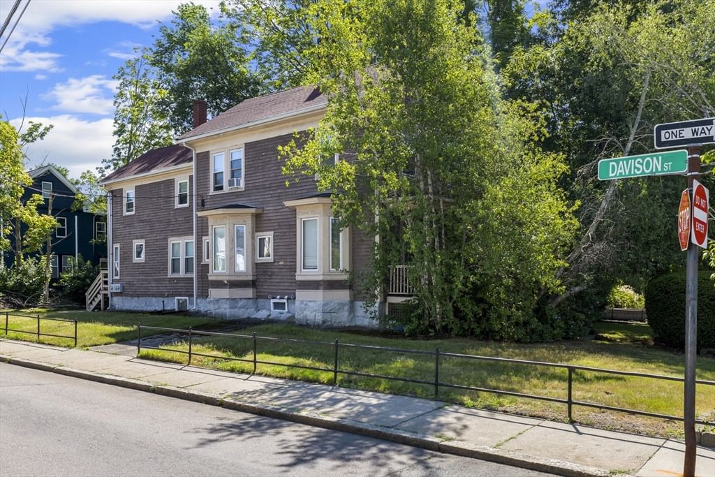 20 Walter St Boston — Photo 4 of 20