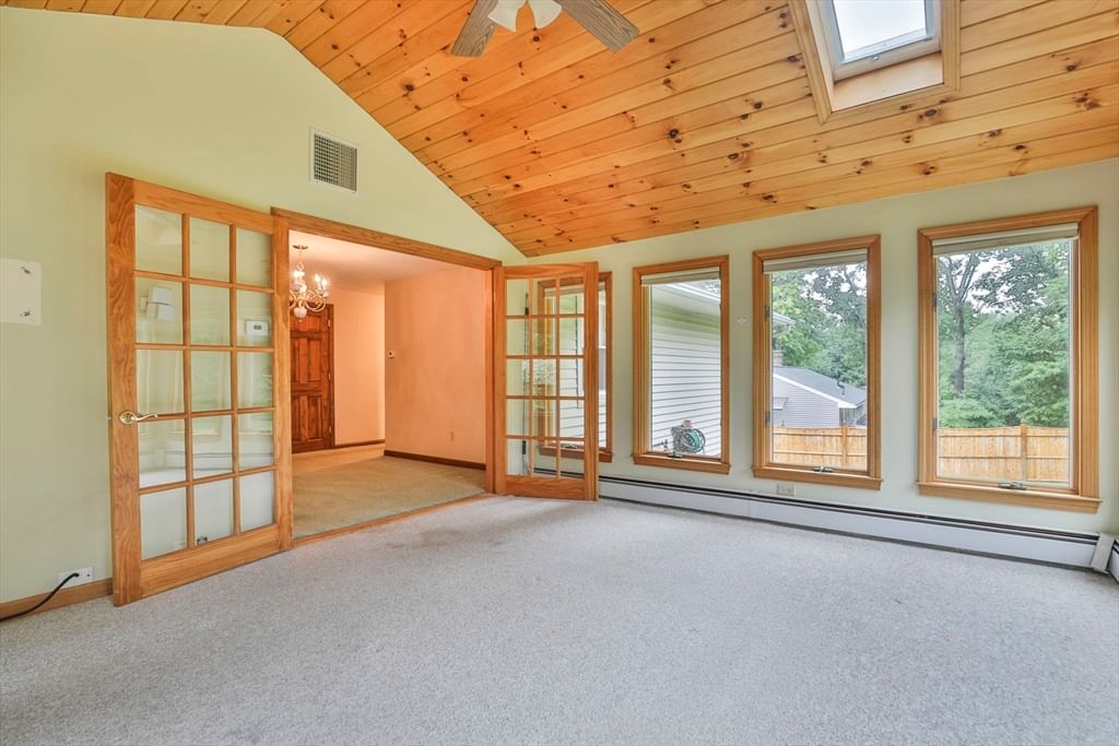 443 Quinapoxet St, Holden, MA Photo #14