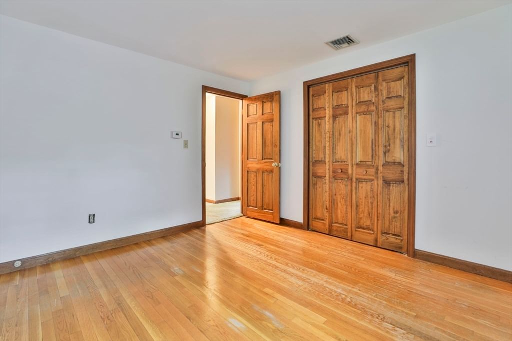 443 Quinapoxet St, Holden, MA Photo #18