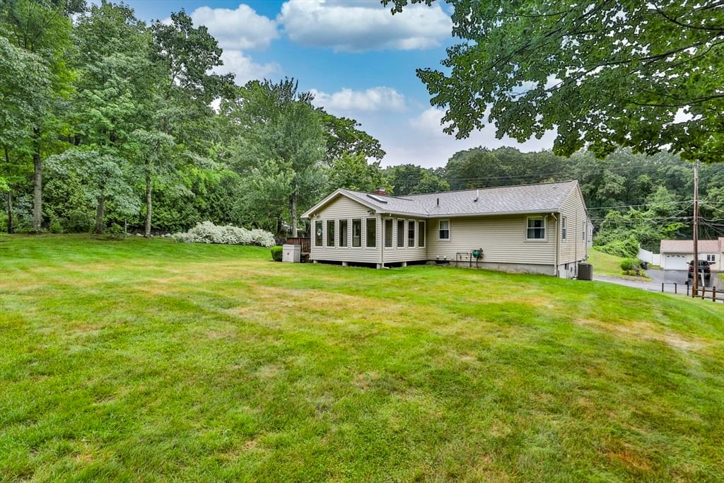 443 Quinapoxet St, Holden, MA Photo #33