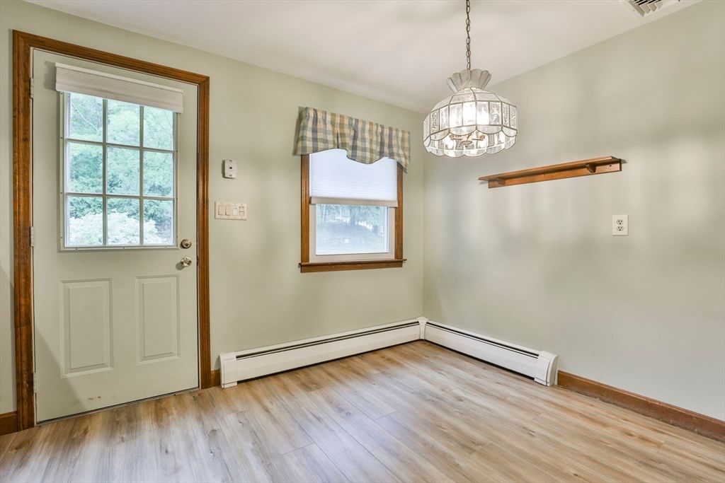 443 Quinapoxet St, Holden, MA Photo #6