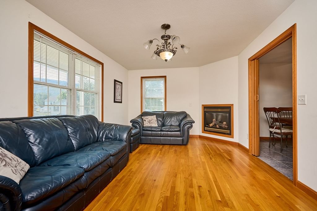 28 Admiral Street, Easthampton, MA, 28 Admiral Street, Easthampton, MA Photo #3