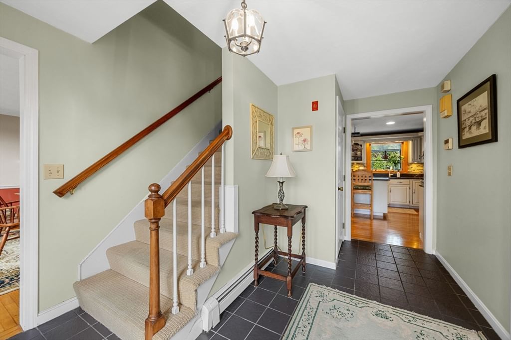 1120 Shore Bourne — Photo 11 of 42