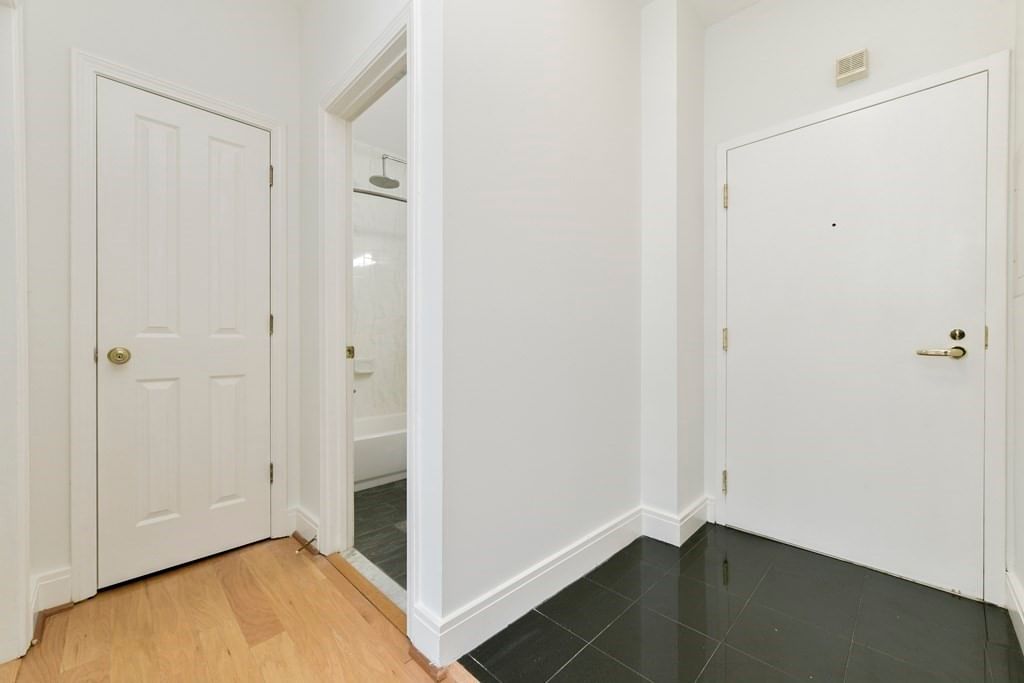 534 Beacon Street #103 Boston — Photo 6 of 15
