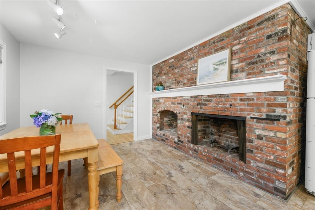 24 Faunce Mountain Rd Sandwich — Photo 8 of 39