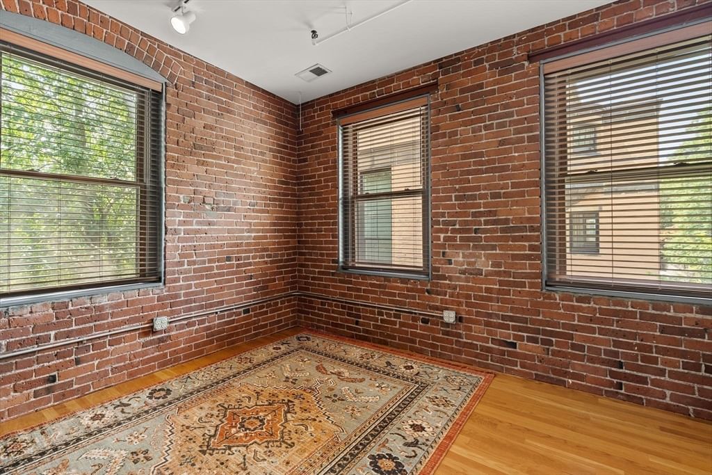 329 Lamartine St #5, Boston, MA Photo #25