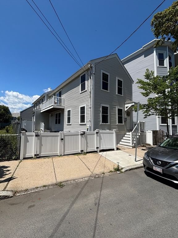 453 Windsor St #1, Cambridge, MA Photo #18