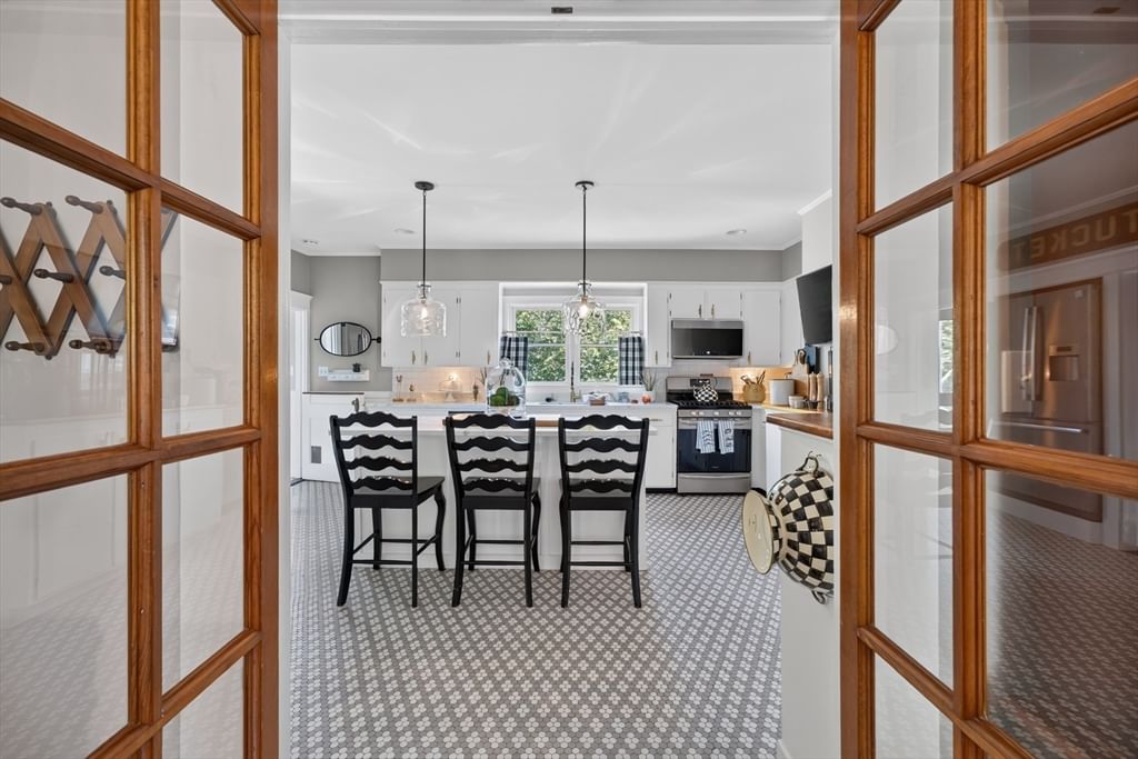 105 Rockland ST, Dartmouth, MA Photo #13