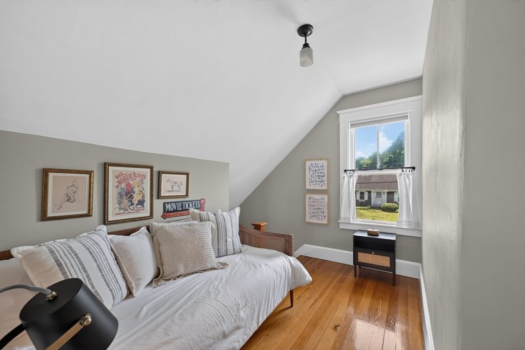 105 Rockland ST, Dartmouth, MA Photo #25