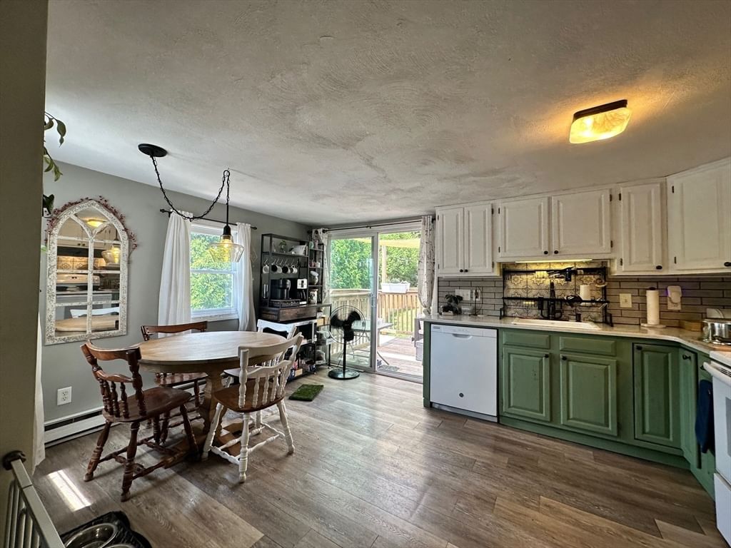 78 Upland St Worcester — Photo 11 of 25