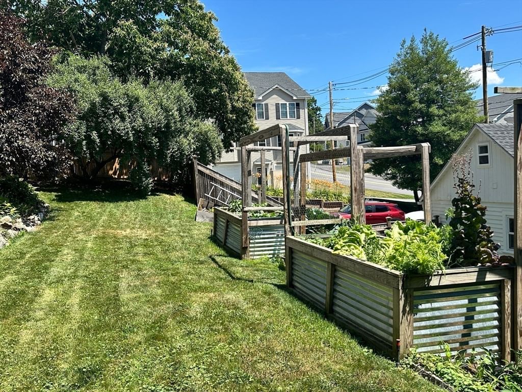 78 Upland St Worcester — Photo 23 of 25