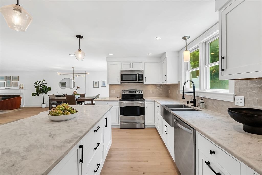 86 Grosvenor Rd. Needham — Photo 10 of 35