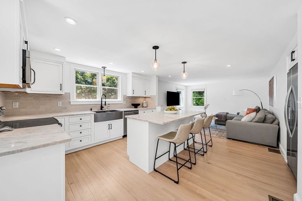 86 Grosvenor Rd. Needham — Photo 12 of 35