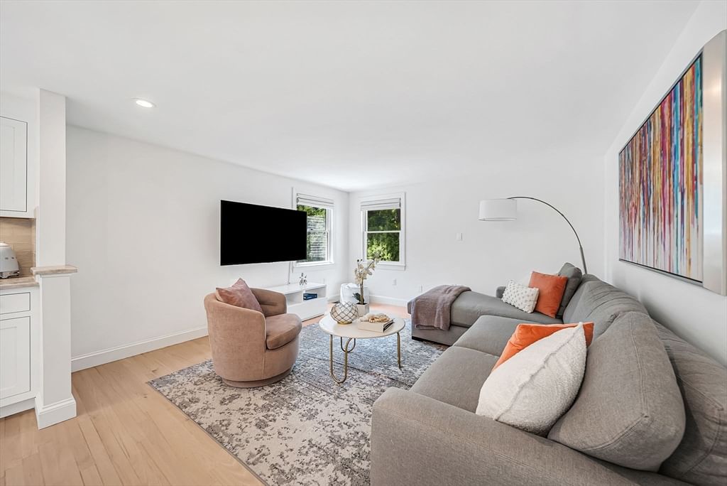 86 Grosvenor Rd. Needham — Photo 13 of 35